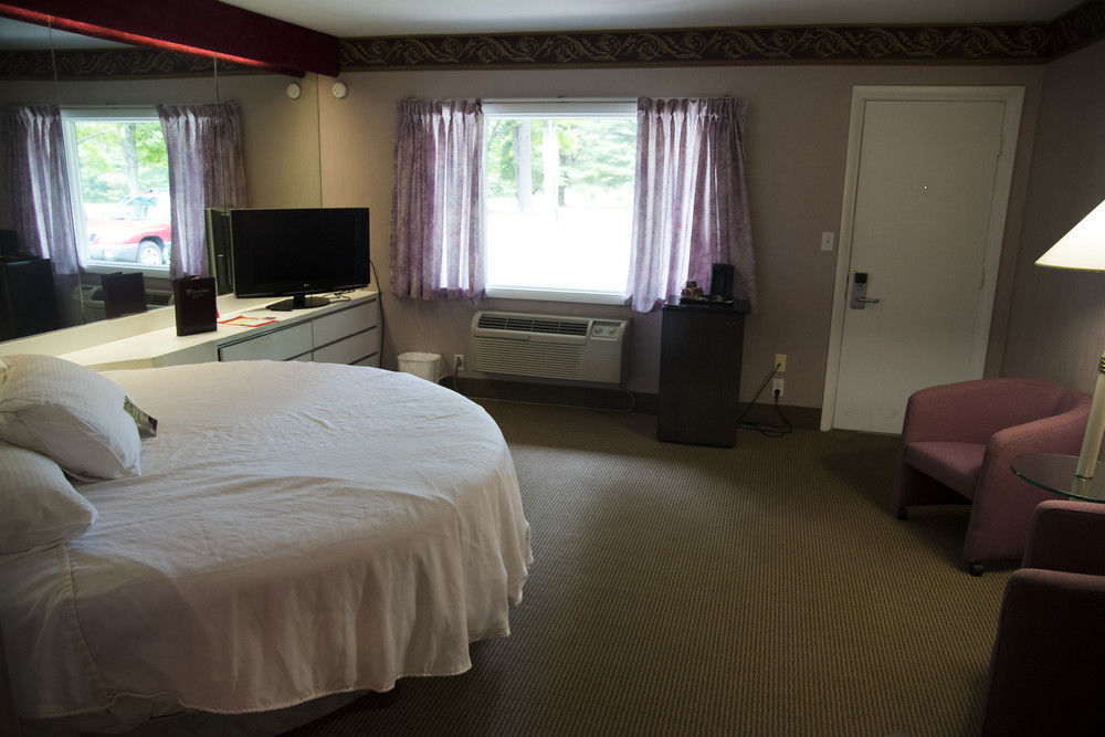 Pocono Palace Resort อีสต์สเตราด์สเบิร์ก ภายนอก รูปภาพ