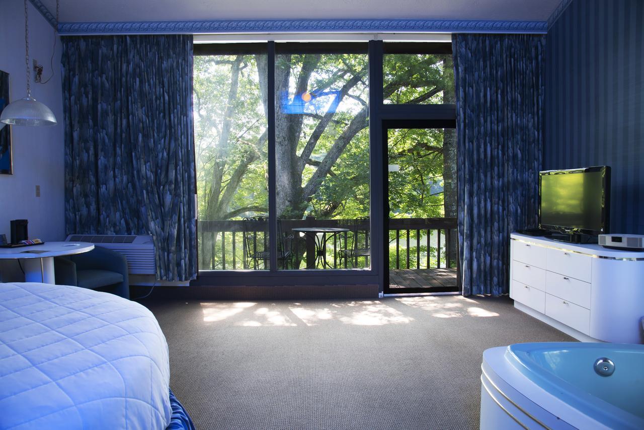 Pocono Palace Resort อีสต์สเตราด์สเบิร์ก ภายนอก รูปภาพ