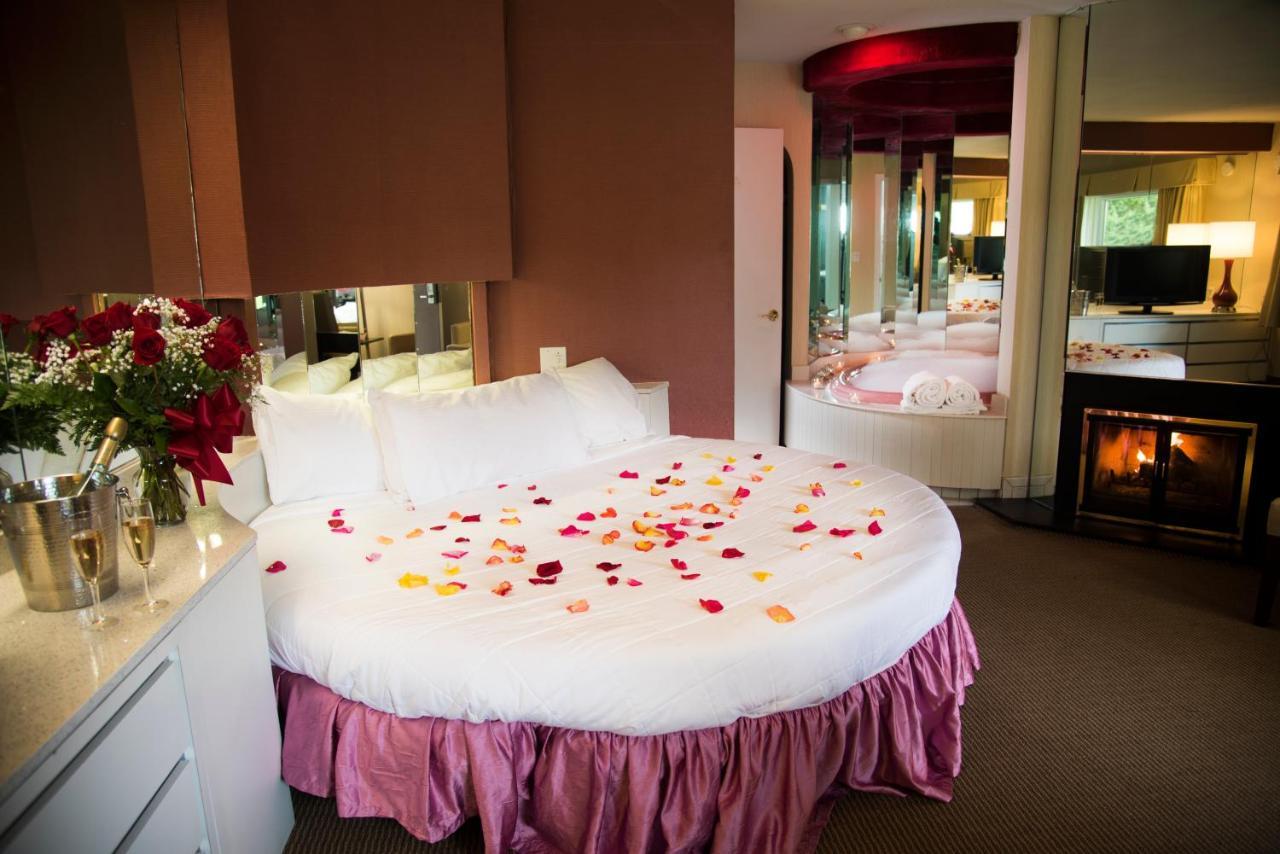 Pocono Palace Resort อีสต์สเตราด์สเบิร์ก ภายนอก รูปภาพ