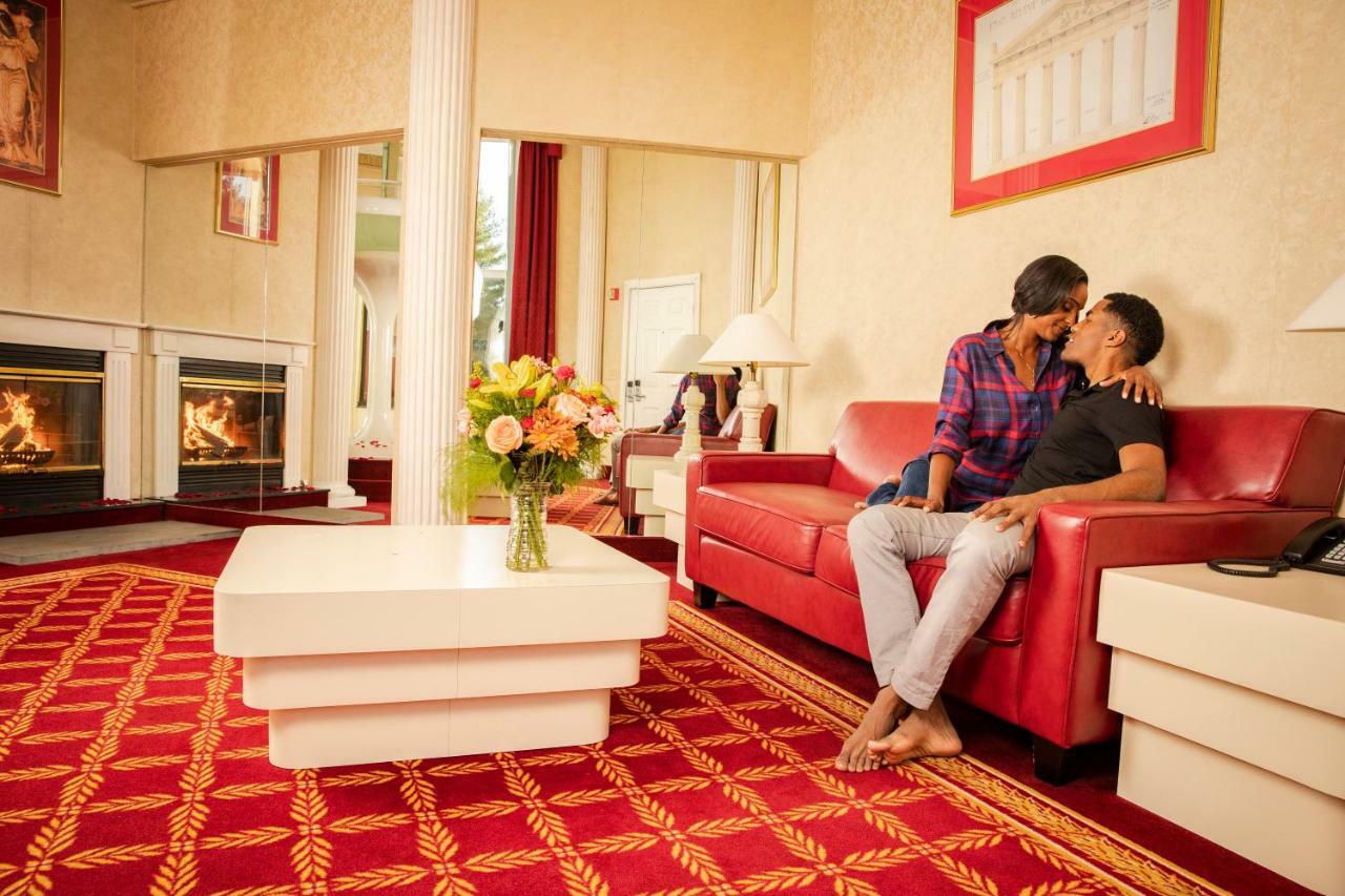 Pocono Palace Resort อีสต์สเตราด์สเบิร์ก ภายนอก รูปภาพ